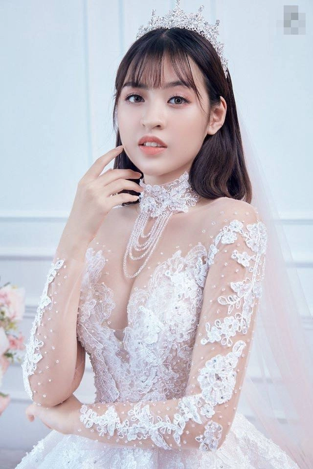 Khác hẳn hình hậu trường hotgirl trứng rán tung ảnh váy cưới khoe vòng 1 phổng phao da trắng mịn - 13