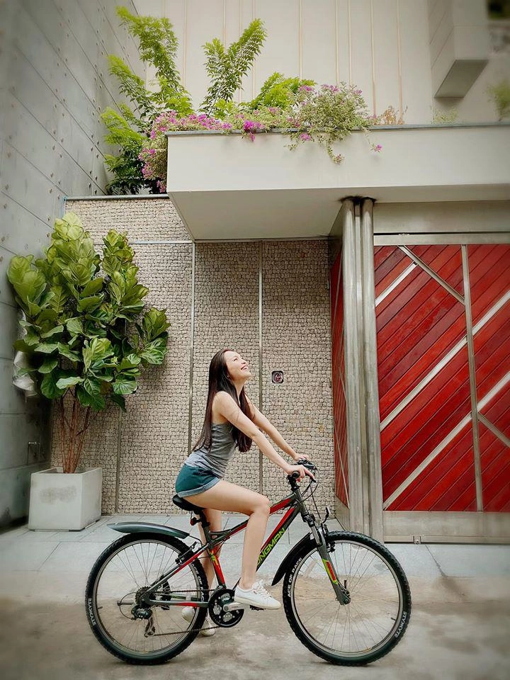 Khoe dáng với bikini hiền thục bị con gái chê nhìn như con nít phải chăng vì khuyết điểm này - 2