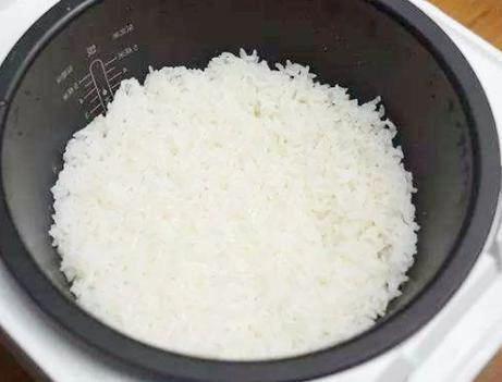 Không biết ăn sáng gì làm cơm nắm đủ vị ăn ở nhà cũng ngon mang đi làm cũng tiện - 1