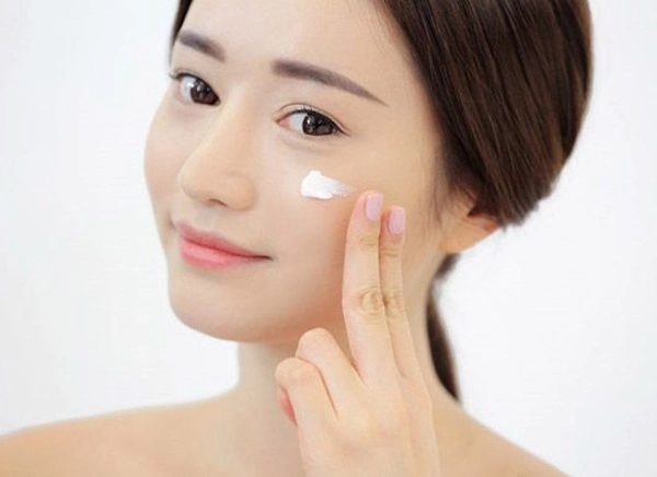 Không nắm ngay bí kíp chăm sóc da dầu bị mụn nàng sai 1 li đi 1 dặm - 7