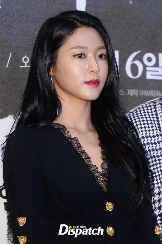 Mỹ nhân sexy seolhyun đọ sắc cùng bông hồng lai jeon somi tại buổi công chiếu vip phim memory of the murderer - 2