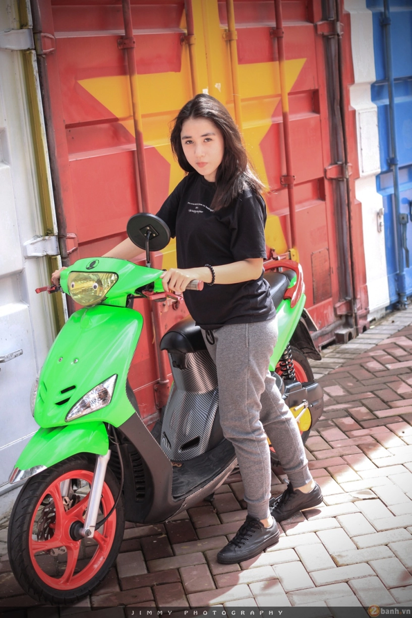 Super mini scooter nổi bật tạo dáng cùng teen girl sài thành - 8
