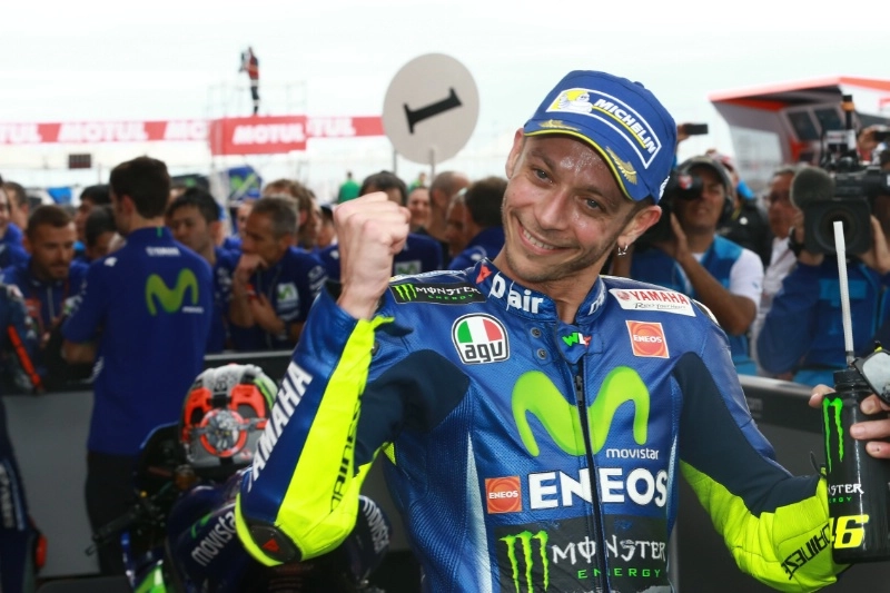 Valentino rossi đã thành công khi giành được vị trí thứ 2 sau một tuần thi đấu khá ọp ẹp - 1