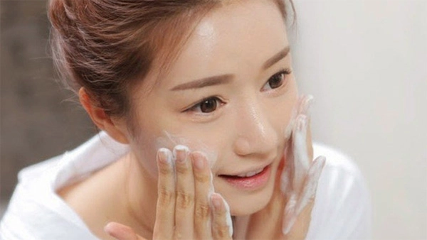 Vì sao các chuyên gia làm đẹp đều khuyên nên tẩy tế bào chết thường xuyên - 3