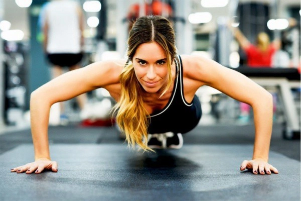 Xuất hiện yêu nữ ngực khủng mê diện bikini khoe body bốc lửa hơn cả ngọc trinh - 16