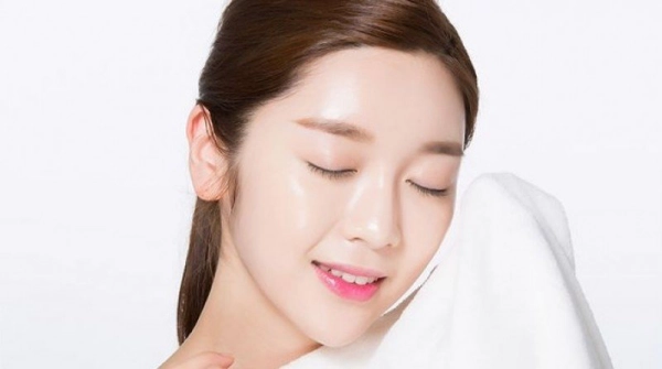 Càng nhìn càng thấy gương mặt khác lạ trương ngọc ánh vướng nghi vấn phẫu thuật thẩm mỹ - 14
