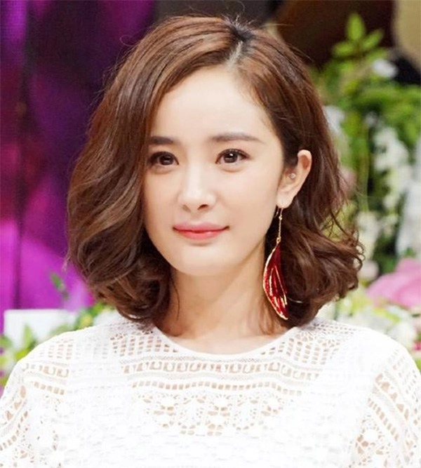 Những kiểu tóc xoăn ngắn đẹp trẻ trung dẫn đầu xu hướng năm 2020 - 2