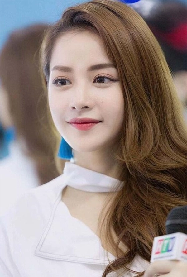 20 kiểu tóc ngang lưng đẹp trẻ trung nữ tính hot nhất hiện nay - 17