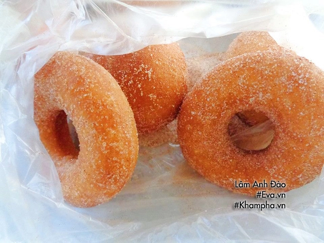 Bắc chảo lên bếp làm ngay món bánh donuts custard tuyệt ngon - 8