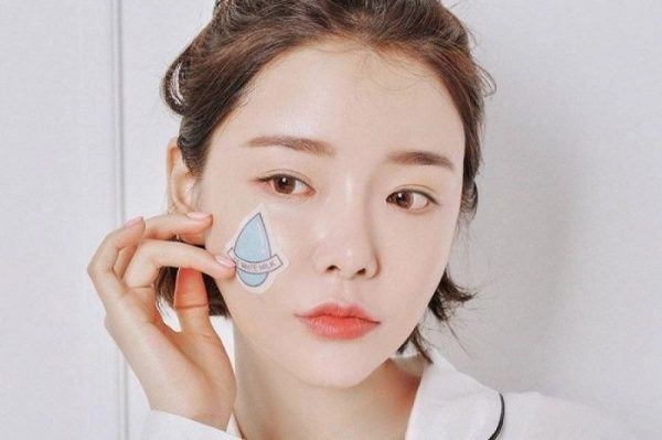 Bạn đã biết cách chăm sóc da khi mùa mưa kéo dài liên tục chưa - 2