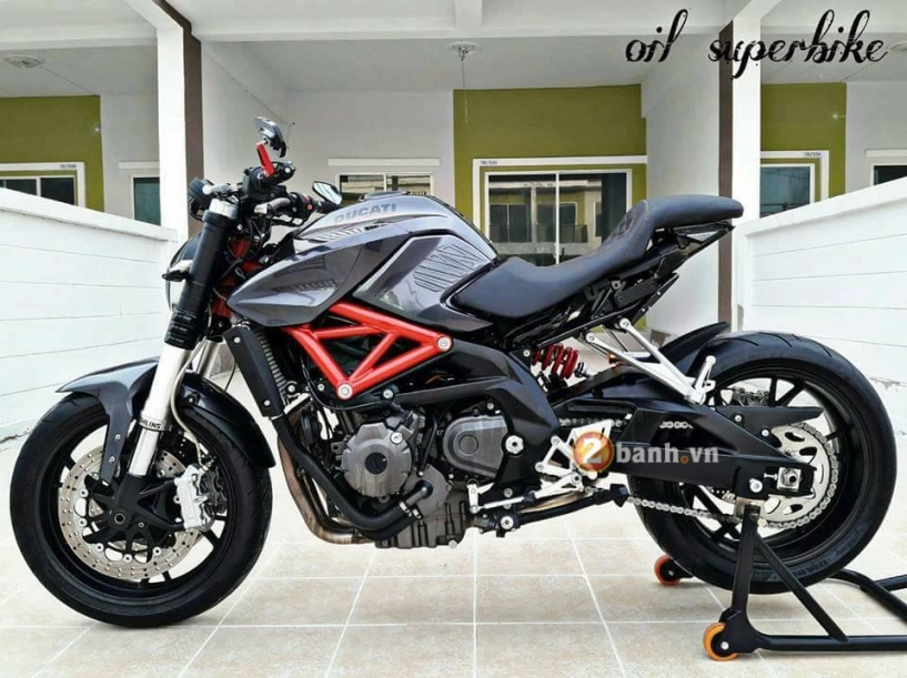 Benelli 600i lột xác đầy ngoạn mục mang phong cách ducati monster - 1