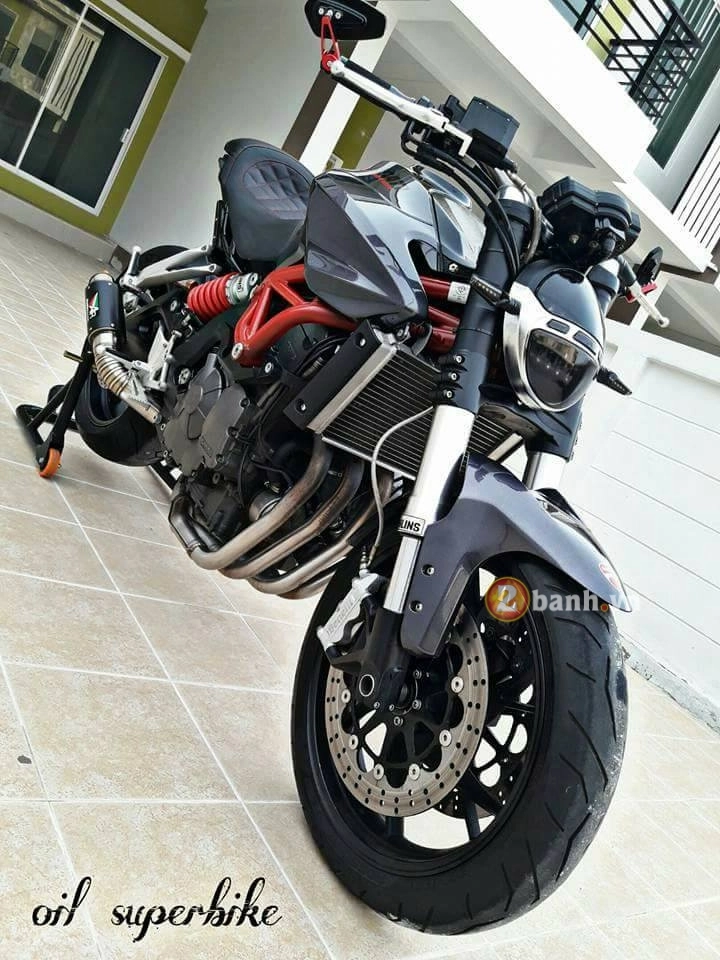 Benelli 600i lột xác đầy ngoạn mục mang phong cách ducati monster - 2