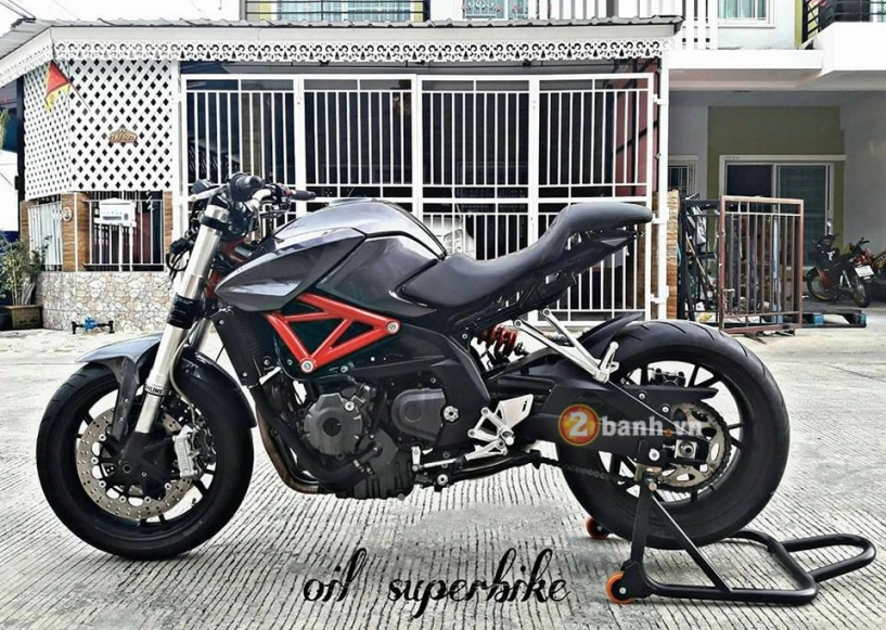 Benelli 600i lột xác đầy ngoạn mục mang phong cách ducati monster - 6