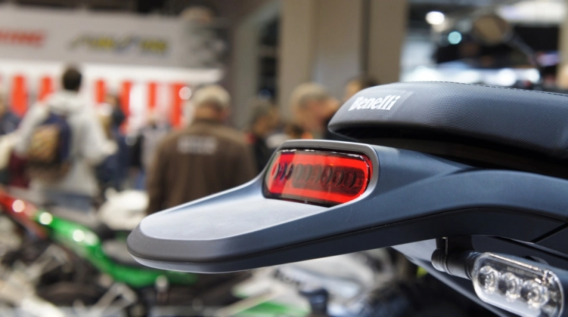 Benelli leoncino 500 và 500t đi lòng vòng tại eicma 2016 - 5