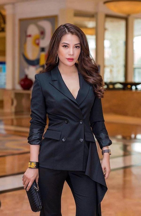 Cằm dài ngoằng mặt cứng đơ phải chăng trương ngọc ánh gặp biến chứng khi phẫu thuật thẩm mỹ - 10