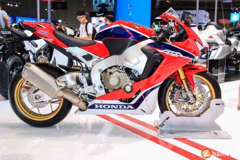 Chi tiết honda cbr1000rr fireblade sp 2017 đầu tiên tại việt nam - 5