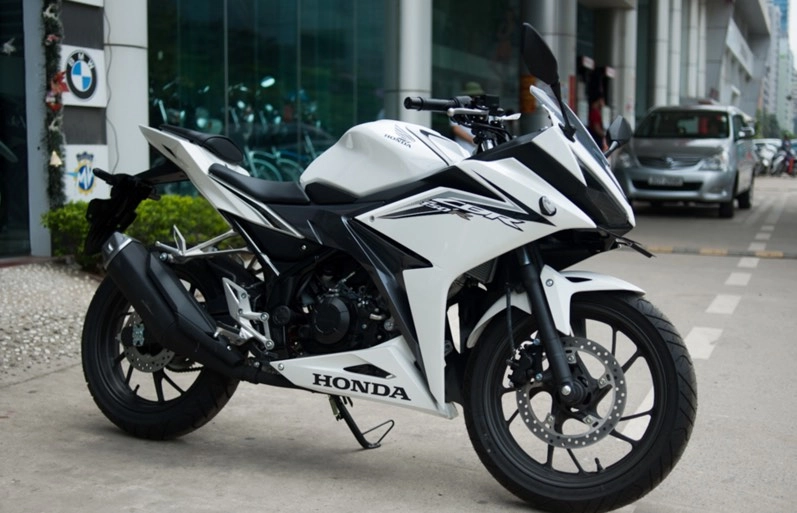 Đánh giá xe honda cbr150 2017 mới nhất với chi tiết hình ảnh - 2