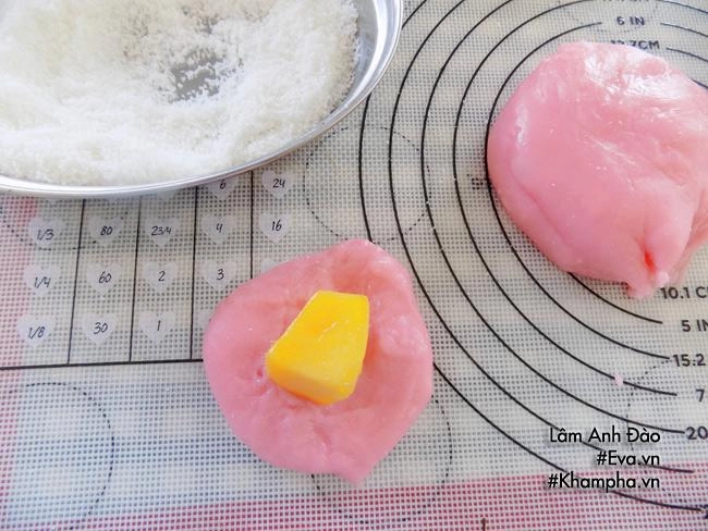 Dẻo dẻo thơm thơm ngon ngọt với bánh mochi vị dâu nhân xoài tuyệt hảo - 8