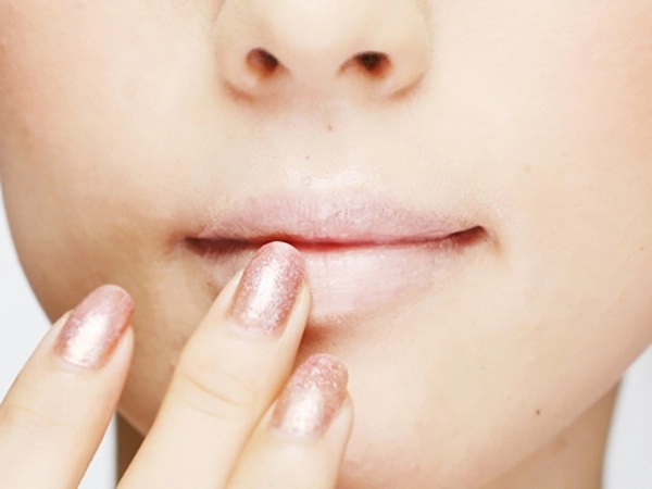 Diện màu son mà 10 người nhìn 9 người chê sến có ai dũng cảm như lã thanh huyền - 8