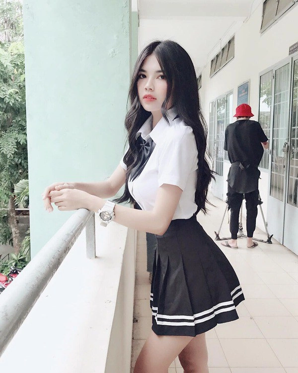 Diện trang phục mỏng tới mức nhìn thấu da thịt hotgirl làm cđm bái phục vì độ táo bạo - 9