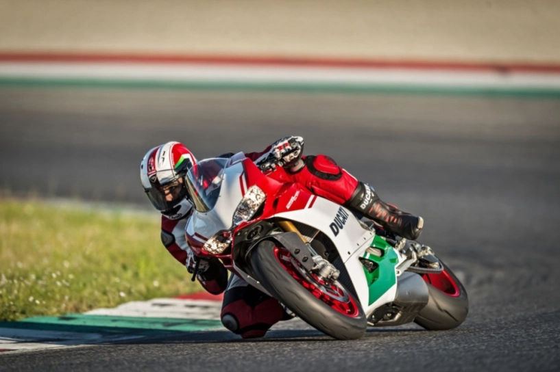 Ducati 1299 panigale r final edition-phiên bản cuối cùng động cơ 2 xy-lanh 8 v - 1