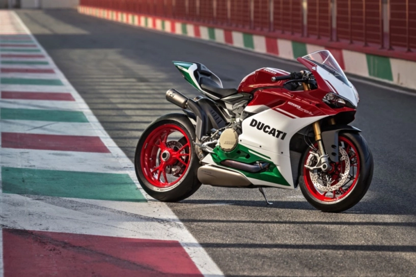 Ducati 1299 panigale r final edition-phiên bản cuối cùng động cơ 2 xy-lanh 8 v - 8