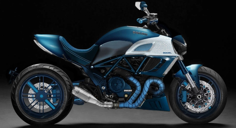 Ducati diavel trong bản độ carbon xanh đầy ấn tượng - 1