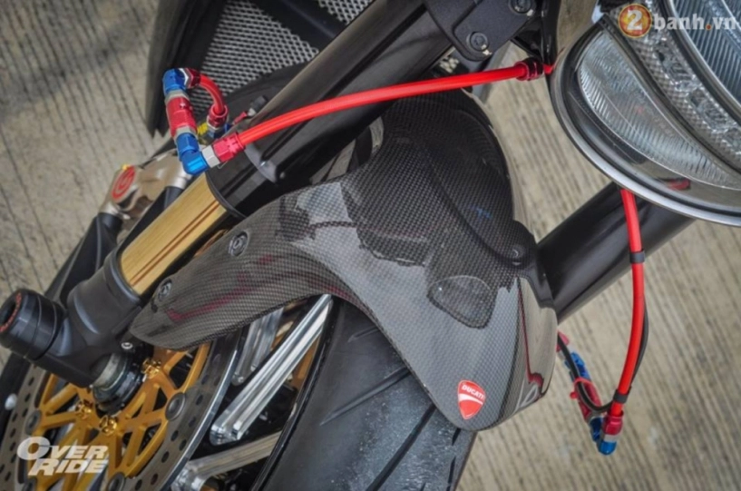 Ducati diavel trong bản độ cromo đầy tốn kém của anh chàng biker khổng lồ - 12