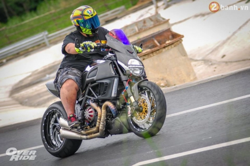 Ducati diavel trong bản độ cromo đầy tốn kém của anh chàng biker khổng lồ - 31