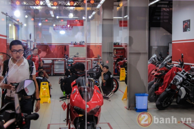 Ducati khai trương showroom mới với tiêu chuẩn cao cấp 3s tại sài gòn - 7