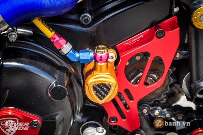 Ducati streetfighter 848 anh da vàng đầy phong cách và đẳng cấp - 12