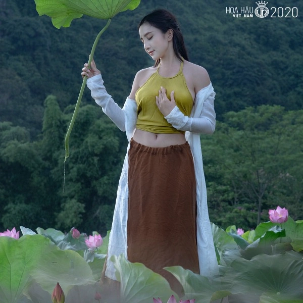 Gu thời trang mộc mạc thánh thiện của cô gái dân tộc nùng thi hoa hậu việt nam 2020 - 1