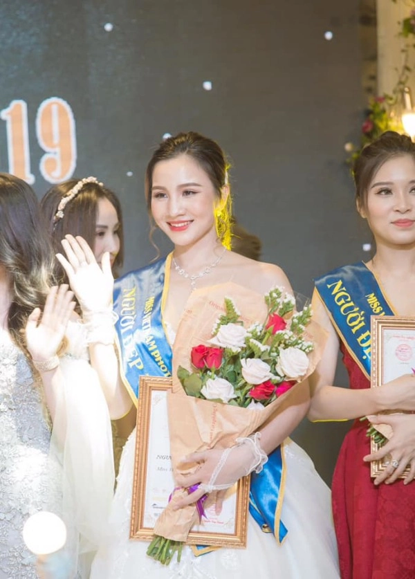 Gu thời trang mộc mạc thánh thiện của cô gái dân tộc nùng thi hoa hậu việt nam 2020 - 10