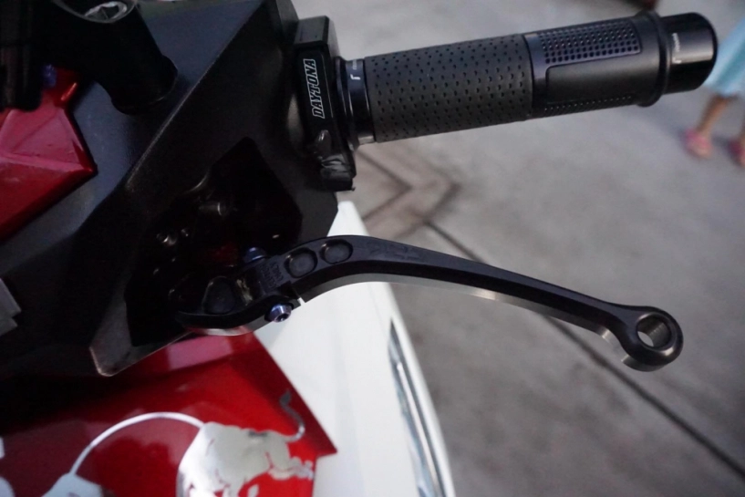 Honda click 125i đầy đẳng cấp với phiên bản redbull racing - 5