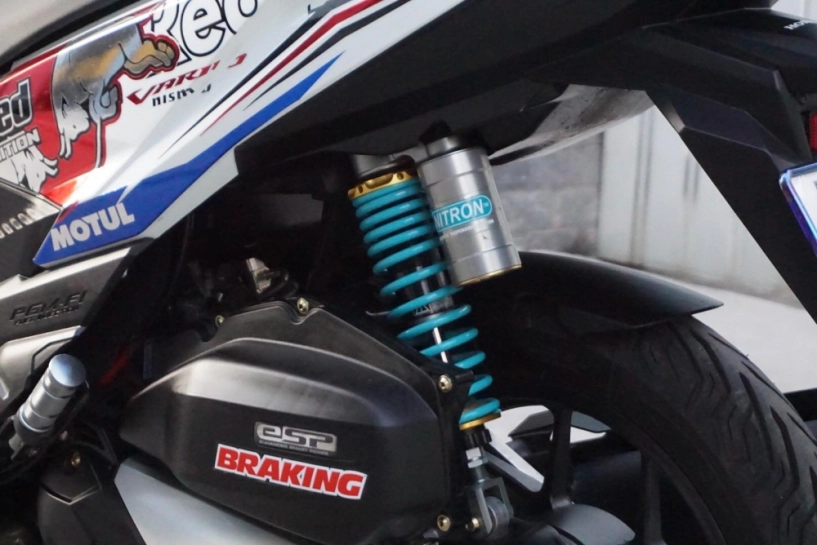 Honda click 125i đầy đẳng cấp với phiên bản redbull racing - 8