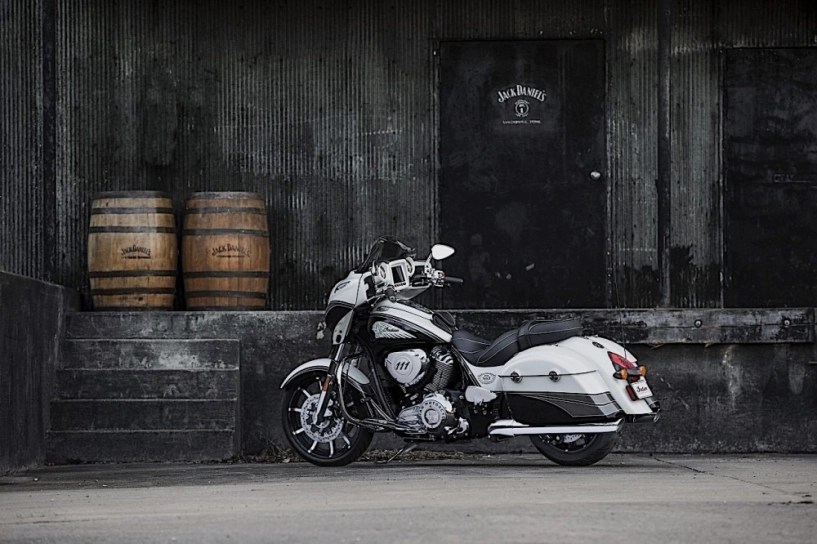 Jack daniels limited edition mẫu xe mô tô chỉ dành cho 100 người với giá 798 triệu đồng - 4