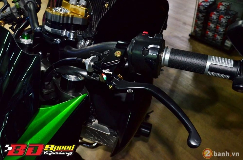 Kawasaki z800 độ rực rỡ bên dàn option đồ chơi hàng hiệu - 5