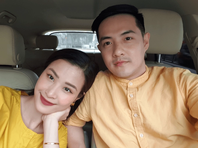 Khi vợ chồng sao việt khoe mặt mộc trấn thành - hari won thua xa loạt cặp đôi - 12