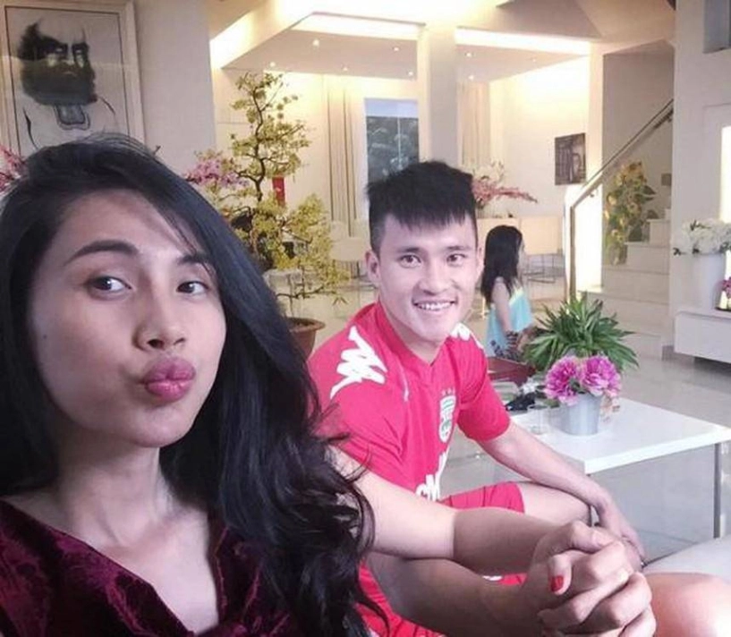 Khi vợ chồng sao việt khoe mặt mộc trấn thành - hari won thua xa loạt cặp đôi - 15