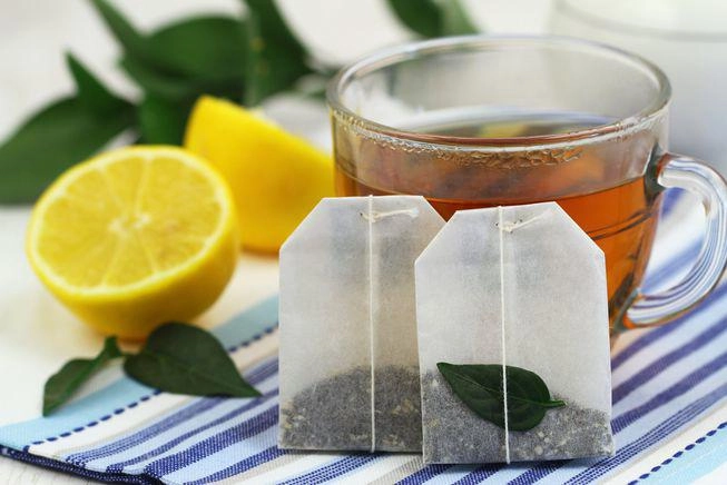 Không cần đổ xô đi spa tự làm mặt nạ collagen hoa hồng cho da căng mịn trắng hồng - 3