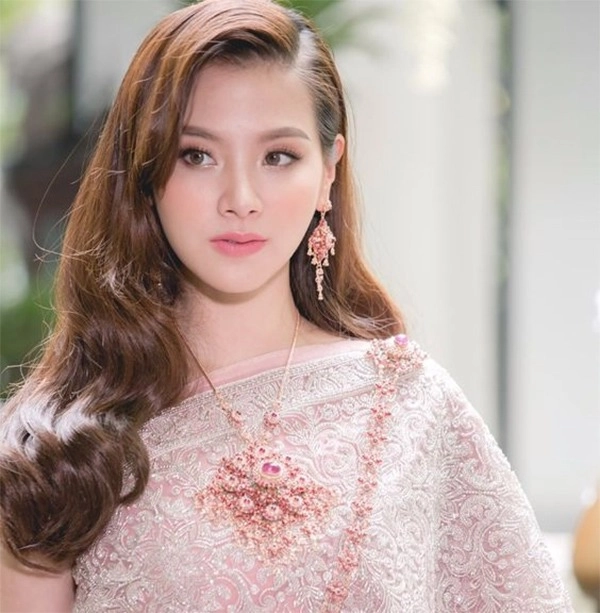 Kiểu tóc đẹp 2020 cho nữ được yêu thích và thịnh hành nhất hiện nay - 10