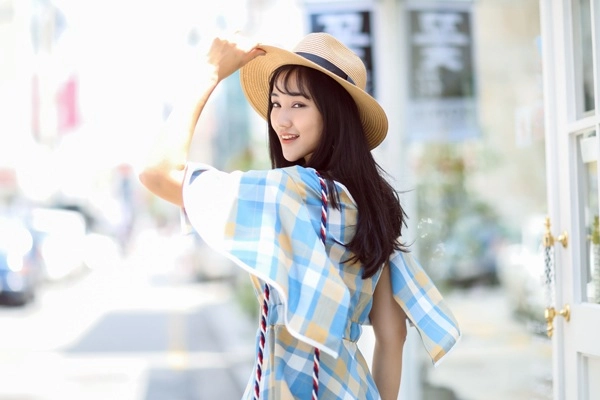 Nhan sắc thực sự sau khi nghiện thẩm mỹ của người đẹp không đội trời chung với hồ ngọc hà - 4