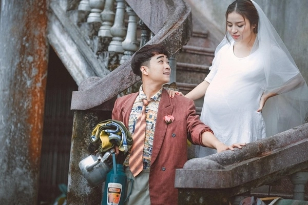 Nữ sinh hot nhất nhì quỳnh búp bê ngoài đời con 3 tuổi đi bán chân giò nướng - 9