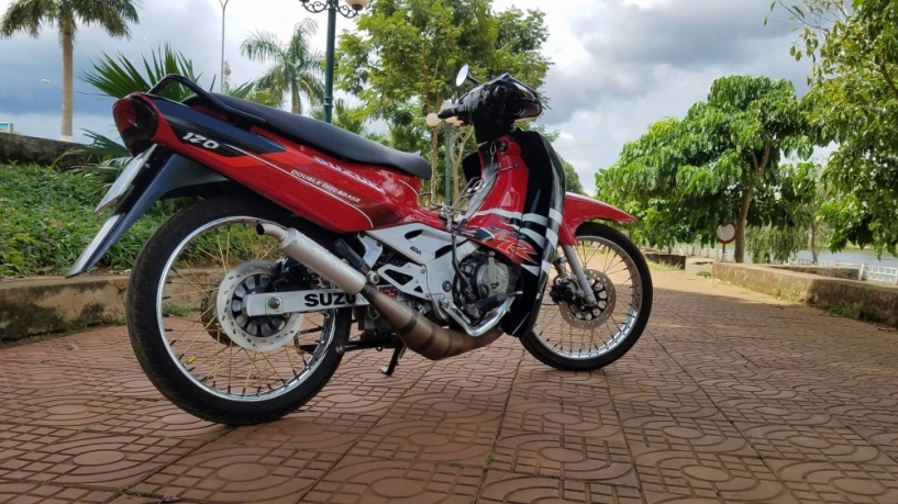 Suzuki satria 2000 nhẹ nhàng tạo đẳng cấp với làn khói 2 thì - 8