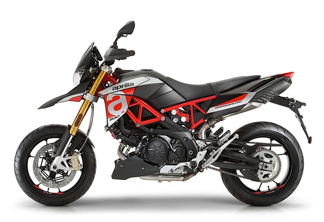 Tân binh aprilia dorsoduro 900 2018 - đối thủ của ducati hypermotard 939 - 2