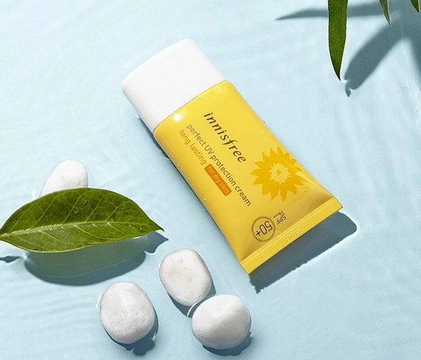 Top 10 kem chống nắng cho da khô nhạy cảm tốt nhất năm 2020 - 3
