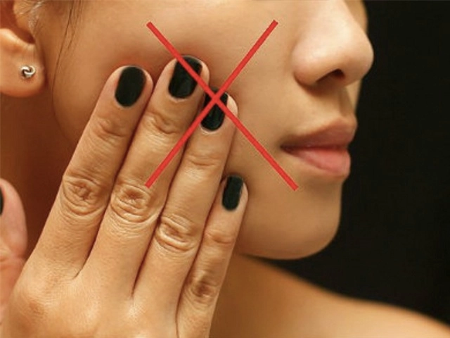 Tuyệt đối không được làm những điều sau da mặt sẽ xấu đi vì sẹo rỗ - 1