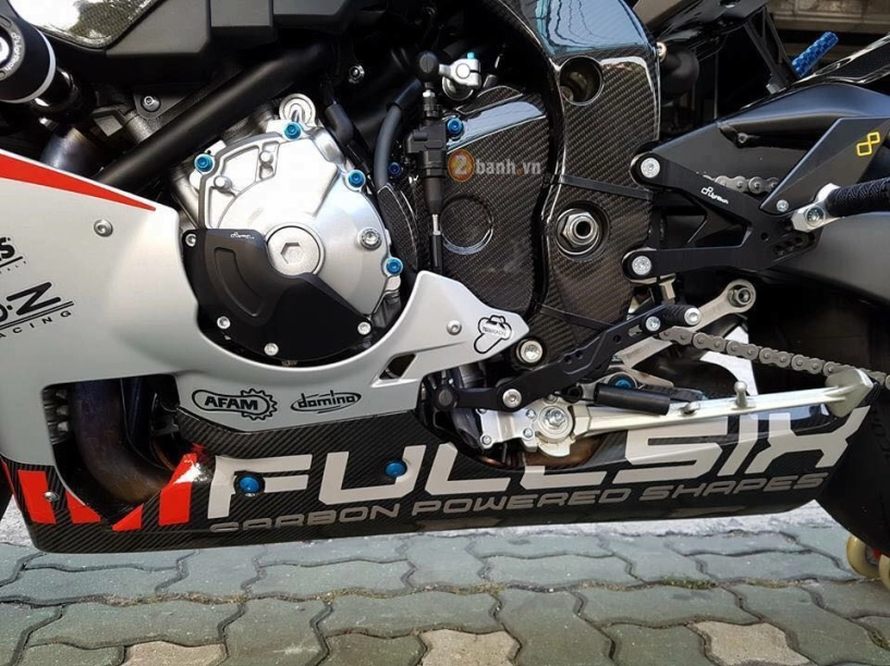 Yamaha r1 đầy ấn tượng với bản độ fullsix carbon - 6
