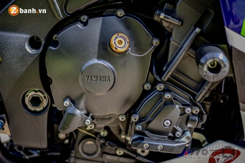 Yamaha r1 rực rỡ trong bản độ movista motogp 46 - 6