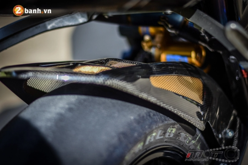 Yamaha r1 rực rỡ trong bản độ movista motogp 46 - 19